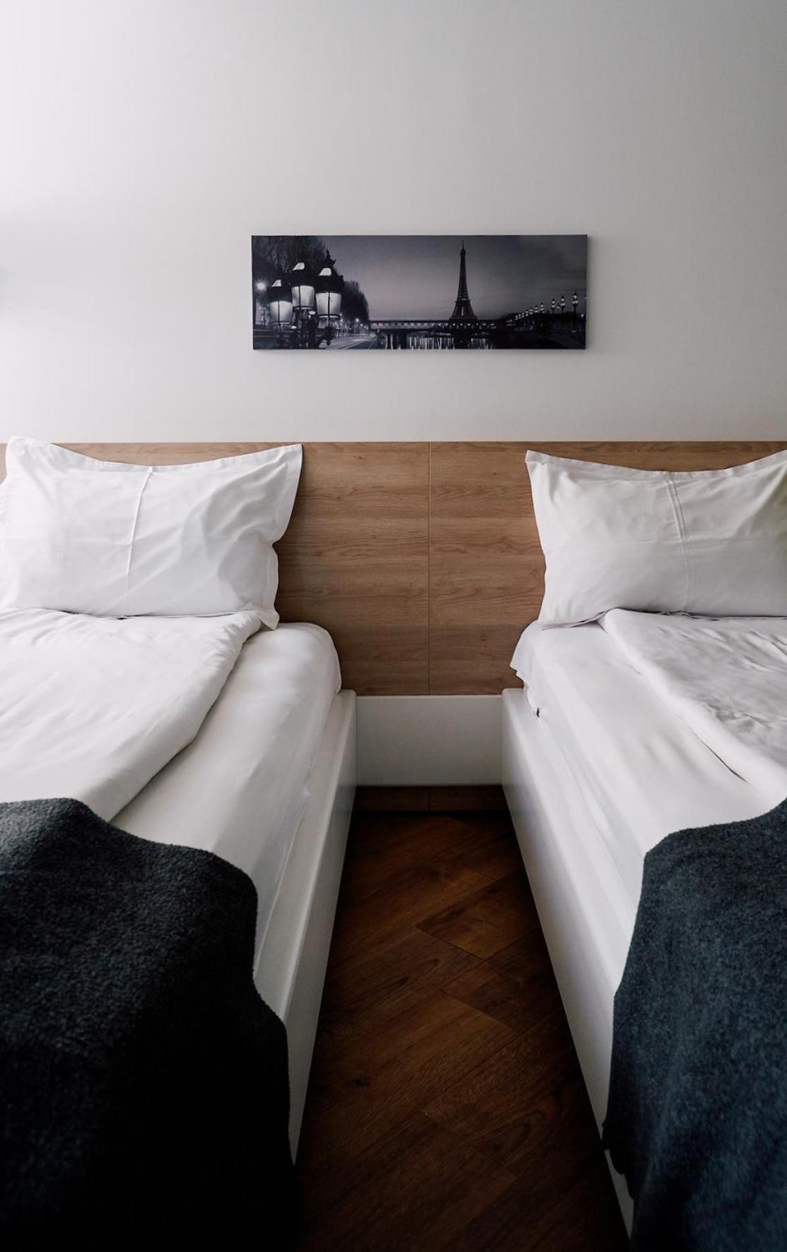 Casa M Hotel Oradea Bagian luar foto