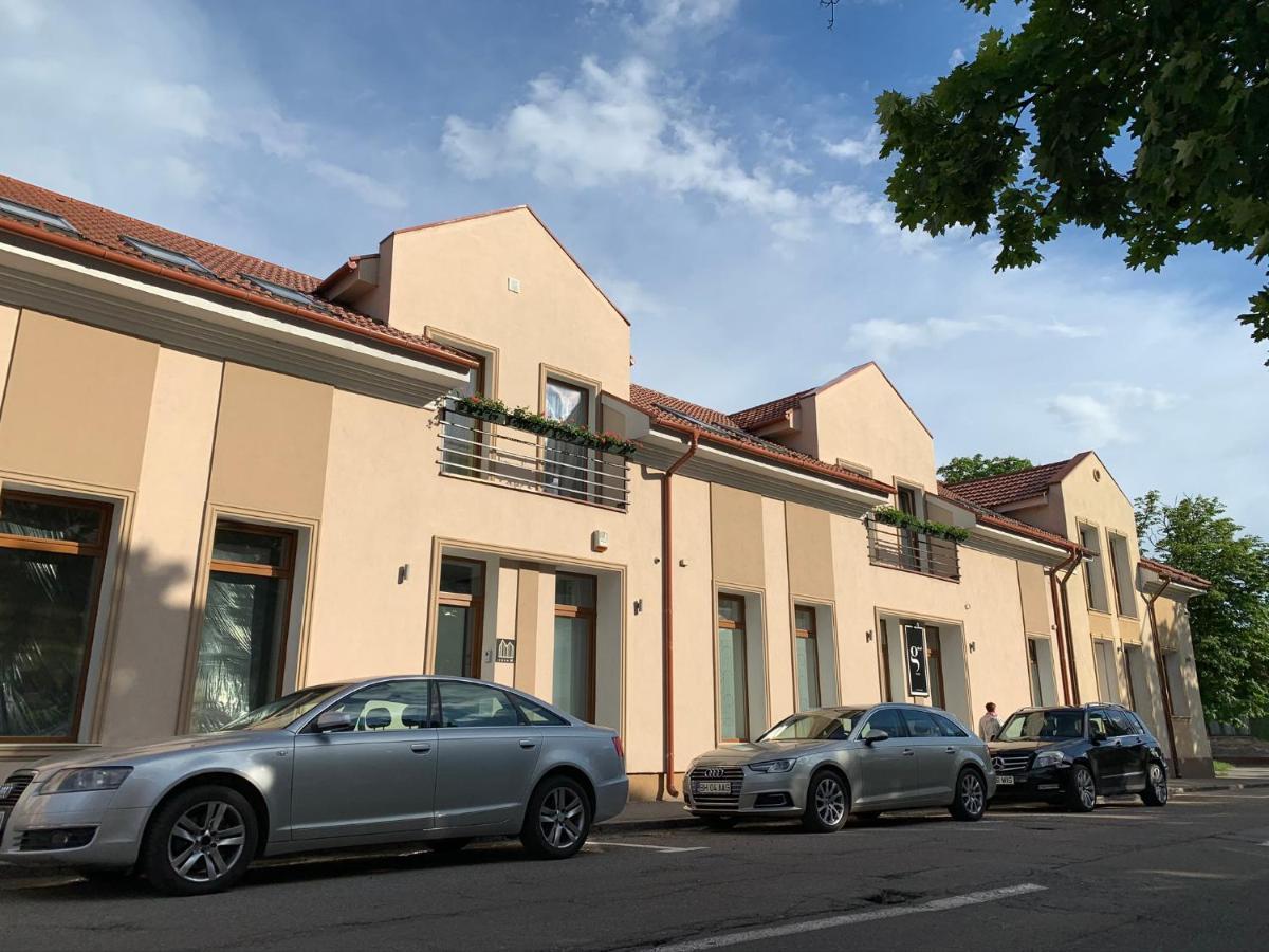 Casa M Hotel Oradea Bagian luar foto
